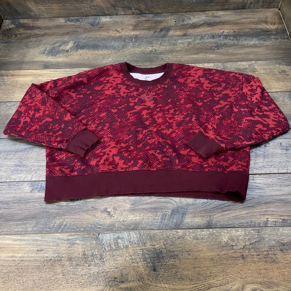 Under Armour Rival Fleece Crewneck Crop Sweatshirt Red Camo Womens M Oversize